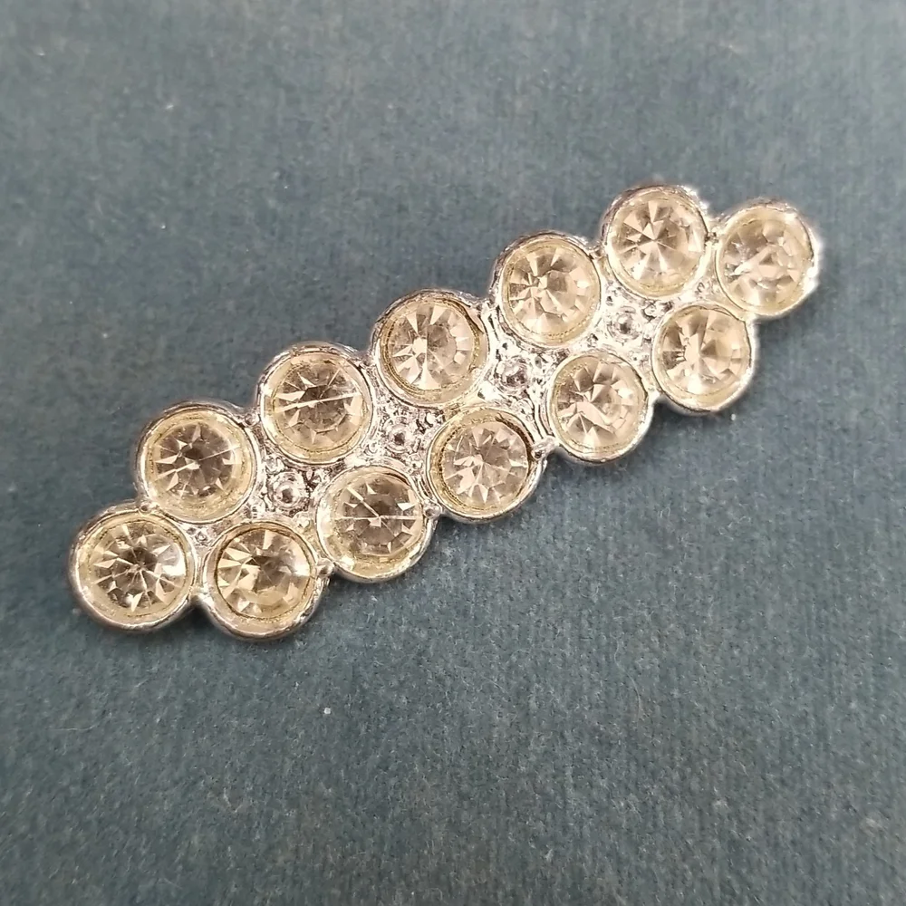 Vtg Rhinestone Bar Pin